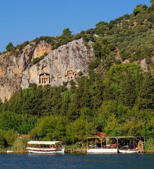 هتل Bright House Apart