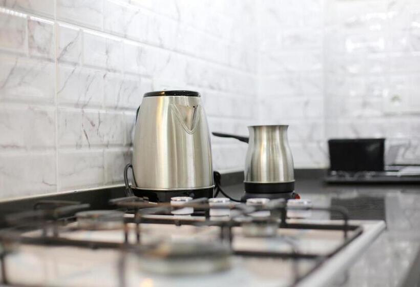 هتل Bright House Apart