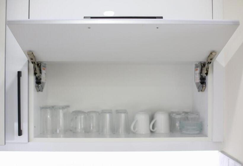 هتل Bright House Apart