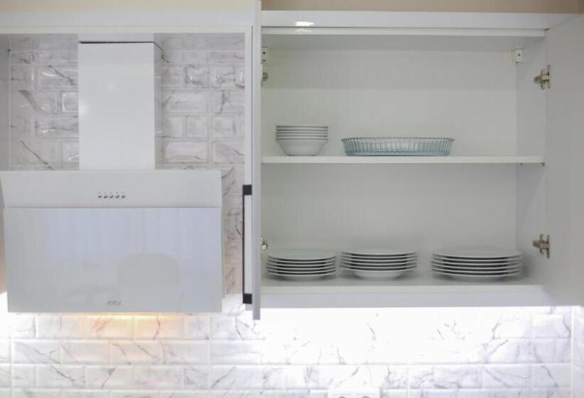 هتل Bright House Apart