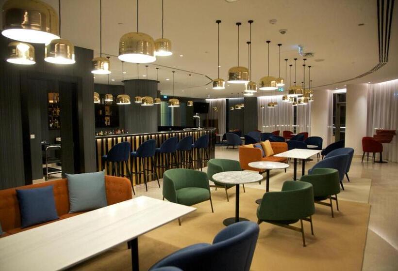 هتل Continental Horizonte