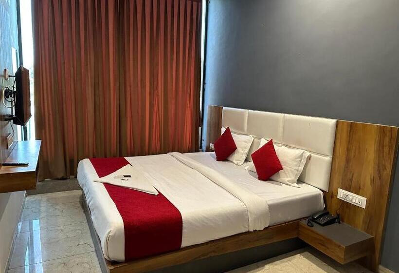 Fabhotel Prime Dumas