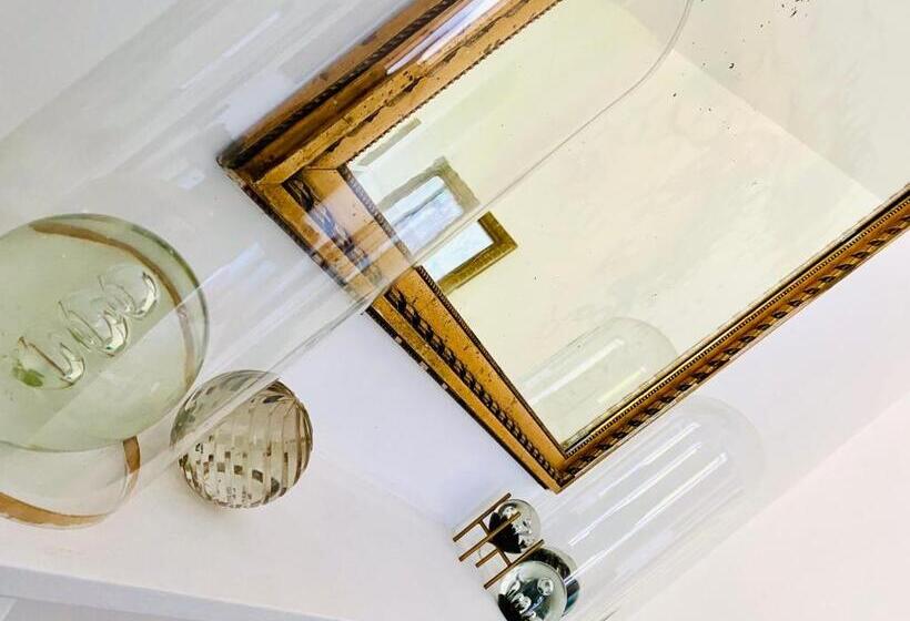 Отель Hôtel Vcb Ciney Centre Ville