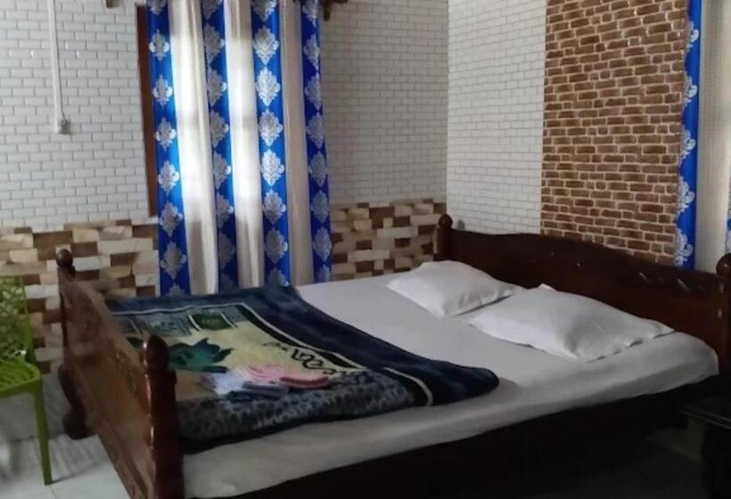 Отель Jaldapara Jungle Camp I Family Resort By Stayapart