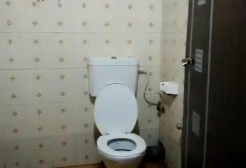 Отель Jaldapara Jungle Camp I Family Resort By Stayapart