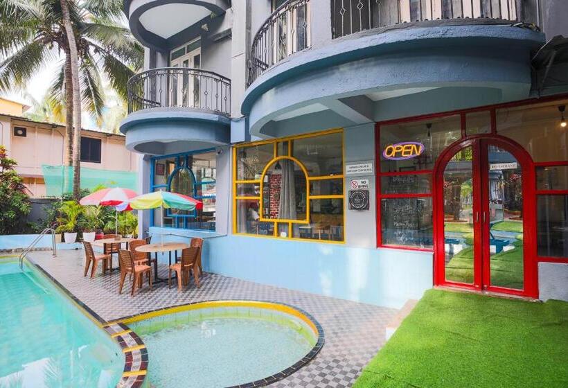 ホテル Jolly Panda Goa