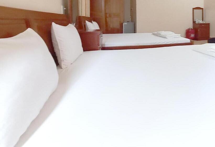 هتل Khách Sạn Cúc Phương