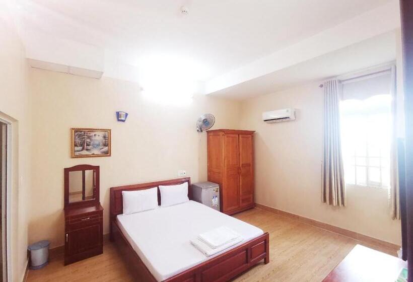 هتل Khách Sạn Cúc Phương