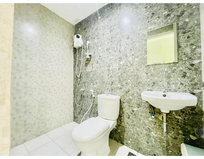 هتل Oyo 1008 Armond Bed And Breakfast