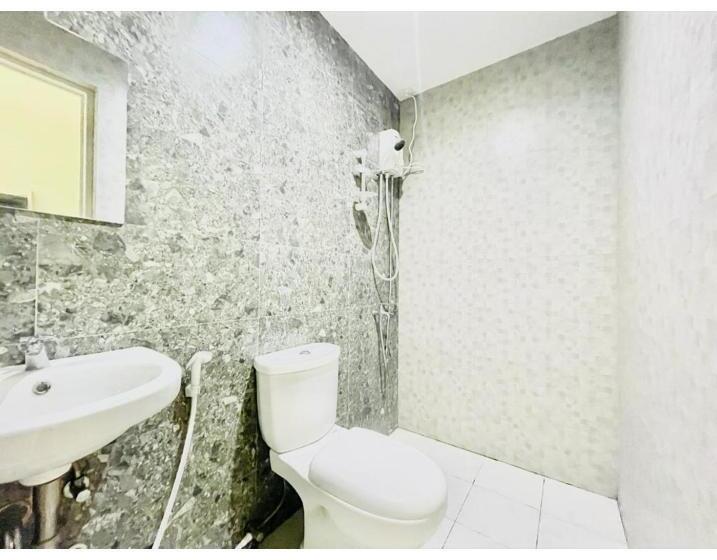 هتل Oyo 1008 Armond Bed And Breakfast