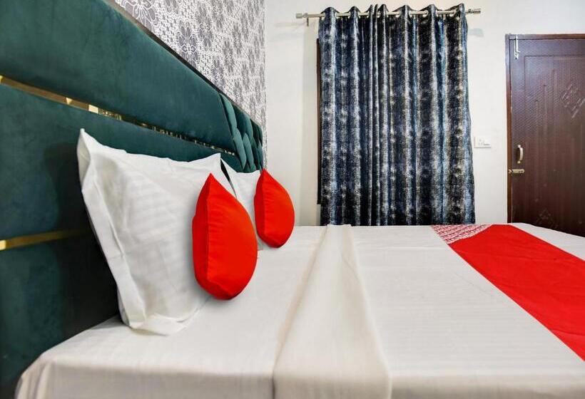 酒店 Flagship Small Town