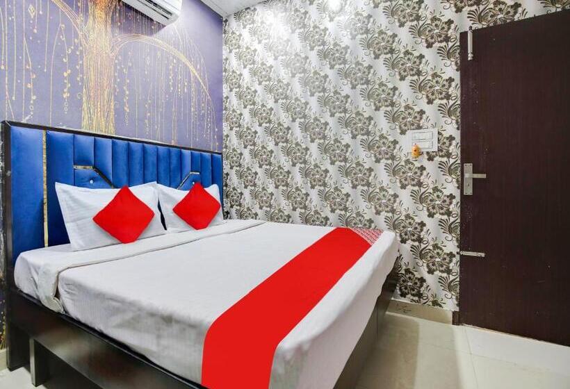 酒店 Flagship Small Town