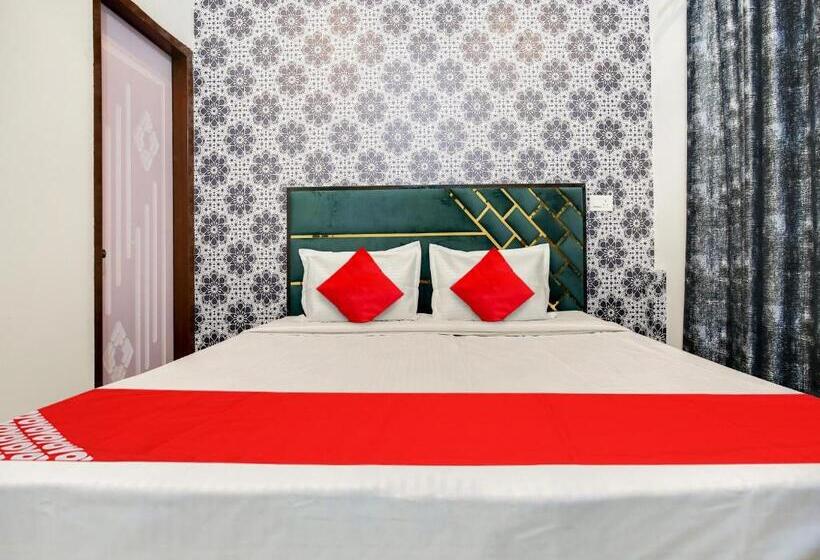 酒店 Flagship Small Town