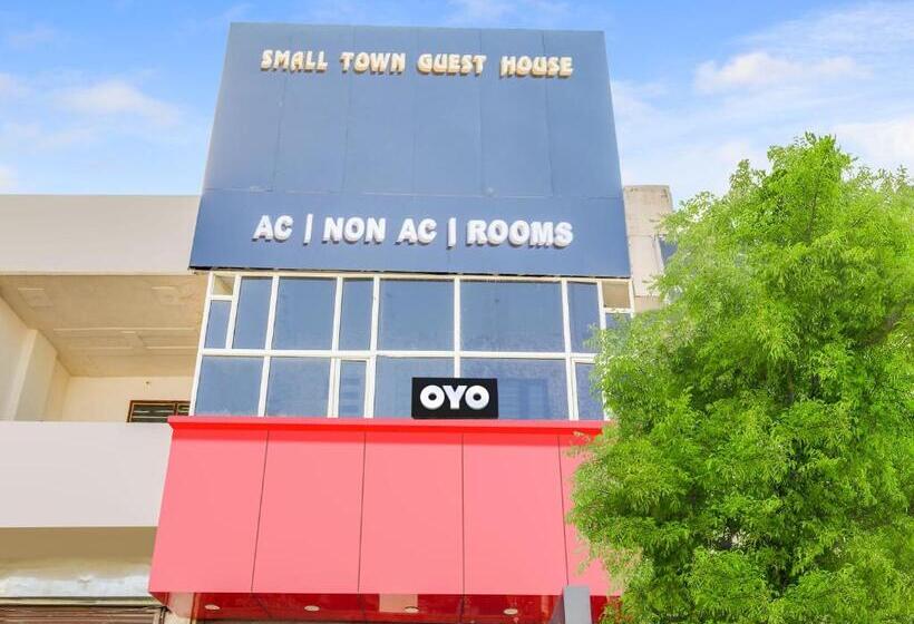 酒店 Flagship Small Town