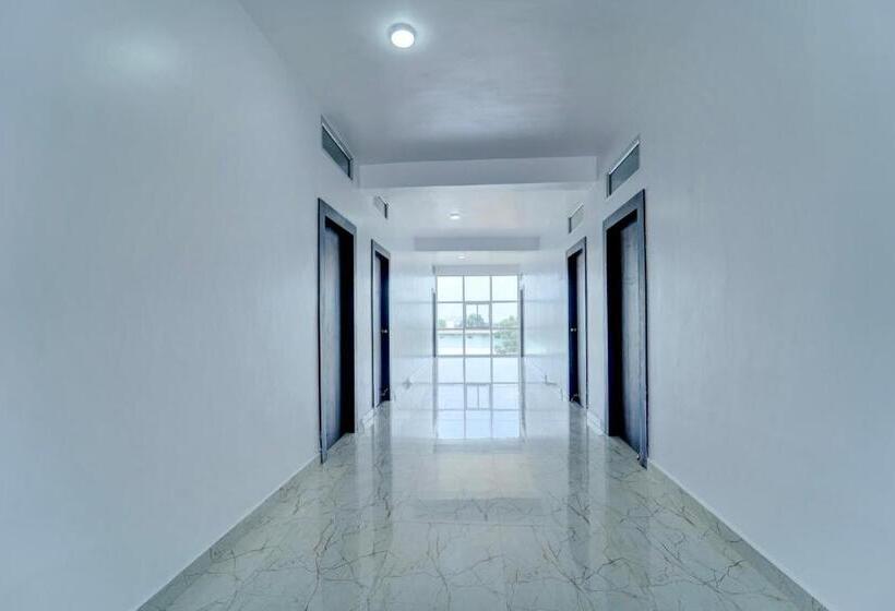 בית מלון כפרי Oyo Flagship The New View