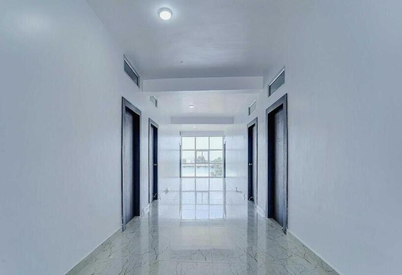 בית מלון כפרי Oyo Flagship The New View