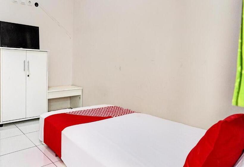 هتل Oyo Life 92684 Kost Mutiara Nirwana