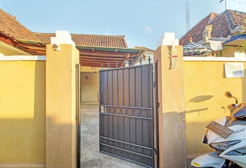 בית מלון כפרי Oyo Life 92953 Nirmala Kost