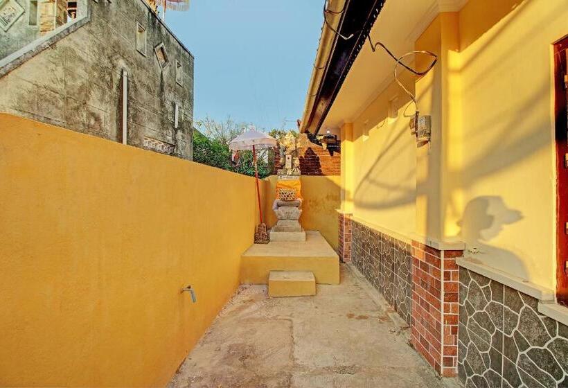 בית מלון כפרי Oyo Life 92953 Nirmala Kost