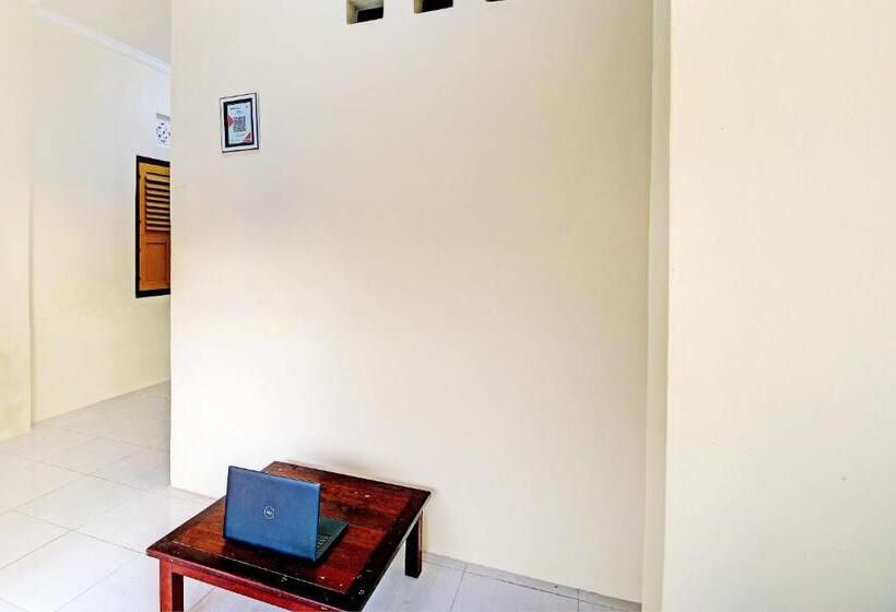 בית מלון כפרי Oyo Life 92953 Nirmala Kost