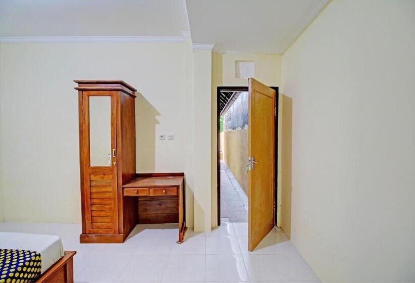 בית מלון כפרי Oyo Life 92953 Nirmala Kost