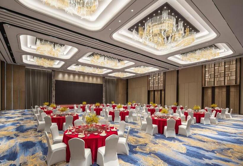 בית מלון כפרי Ramada Plaza By Wyndham Xiamen