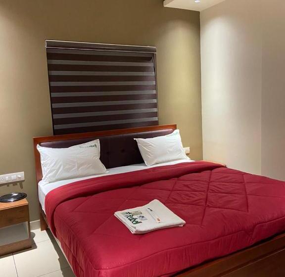 هتل Redbell Suites Kizhisseri