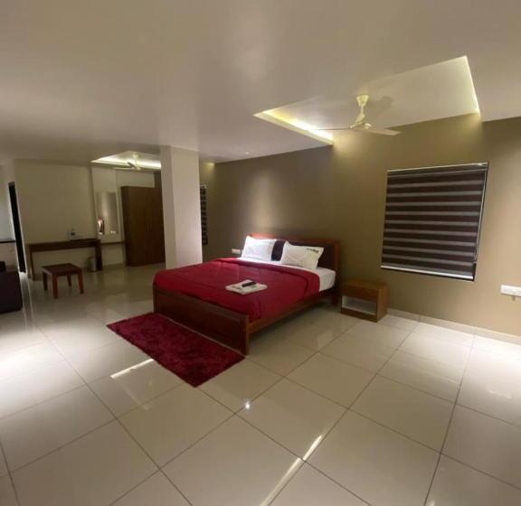 هتل Redbell Suites Kizhisseri