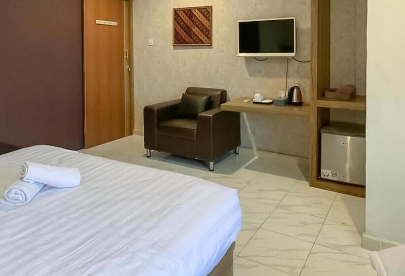 호텔 Reddoorz Syariah @ Jl D I Panjaitan Batu 7 Tanjung Pinang