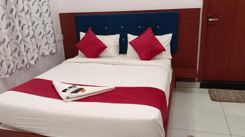 هتل Rk Grand Luxury Acs