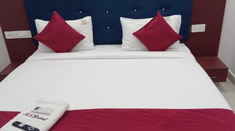 هتل Rk Grand Luxury Acs