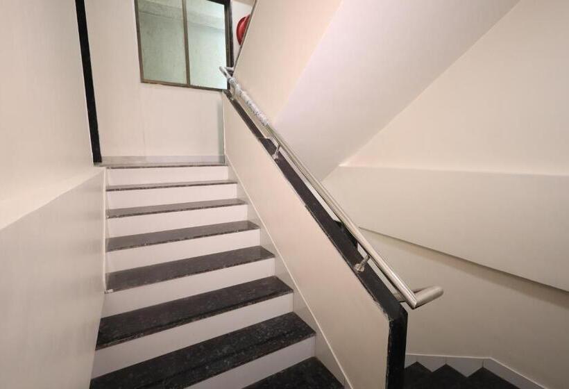 酒店 R K Residency Mahape