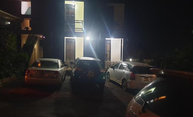 هتل Rosa Negra Uganda