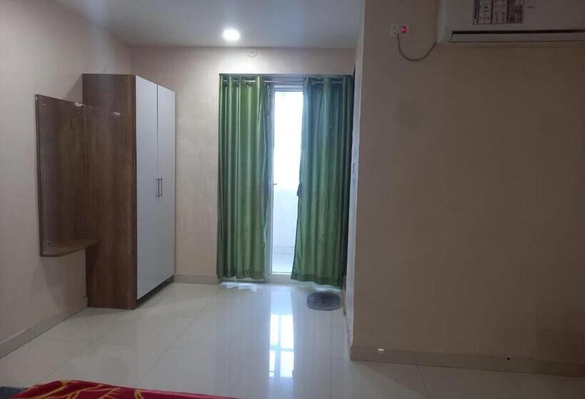 בית מלון כפרי Sai Baba Palace