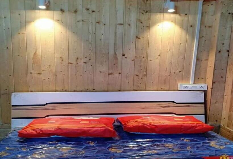 호텔 Salamander Jungle Camp By Stayapart