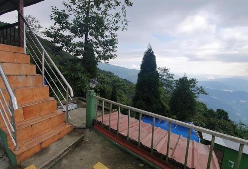 호텔 Salamander Jungle Camp By Stayapart