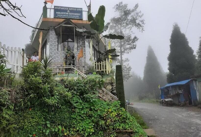 호텔 Salamander Jungle Camp By Stayapart