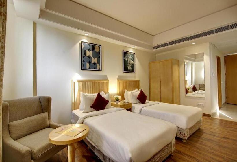 בית מלון כפרי Saltstayz Corporate Suite  Golf Course Road And Near Galleria Market