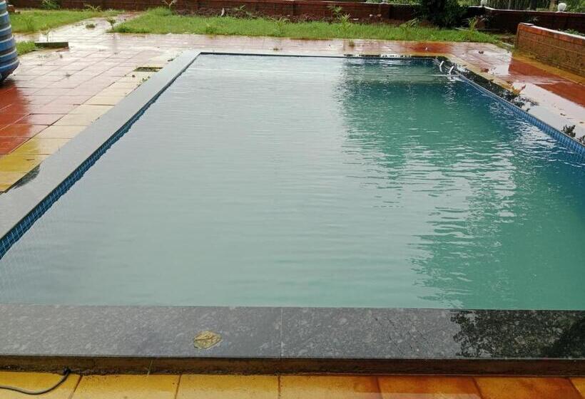 בית מלון כפרי Samarth Cottage By Holiday Villass Mahabaleshwar