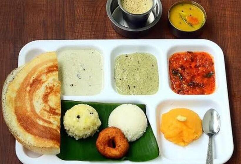 فندق Shriguru Guest House Akkalkot