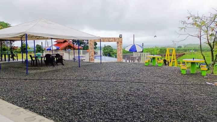 ホテル Villa Bernal