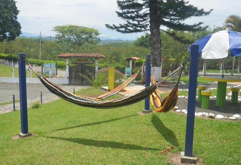 ホテル Villa Bernal