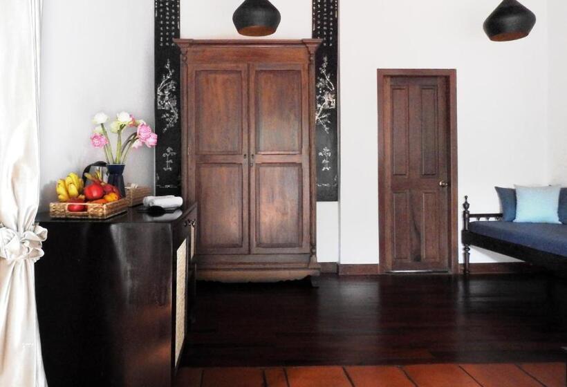 هتل Villa Massilia