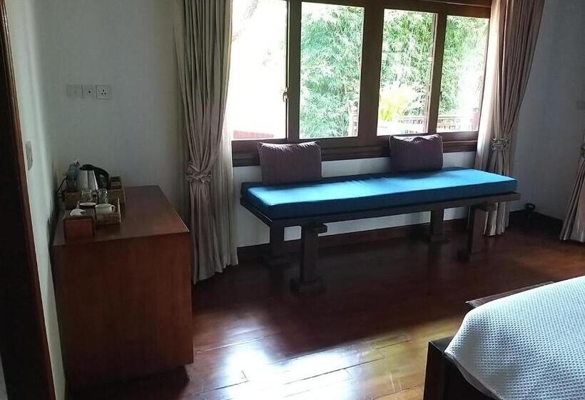 Отель Villa Massilia