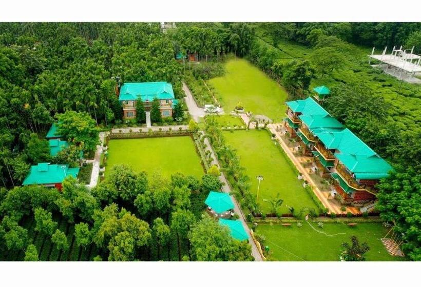 בית מלון כפרי Vip S Ruposhi Bangla Eco Resort