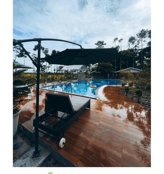 בית מלון כפרי Vip S Ruposhi Bangla Eco Resort