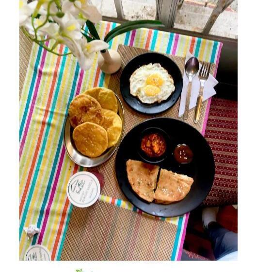 בית מלון כפרי Vip S Ruposhi Bangla Eco Resort