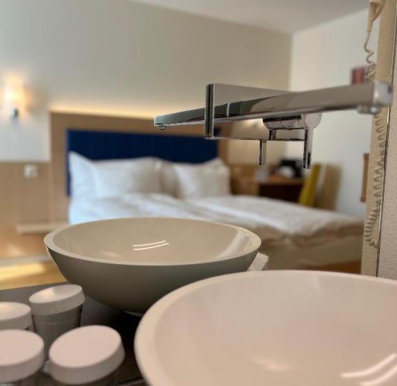 Motel Felmis Self Check In