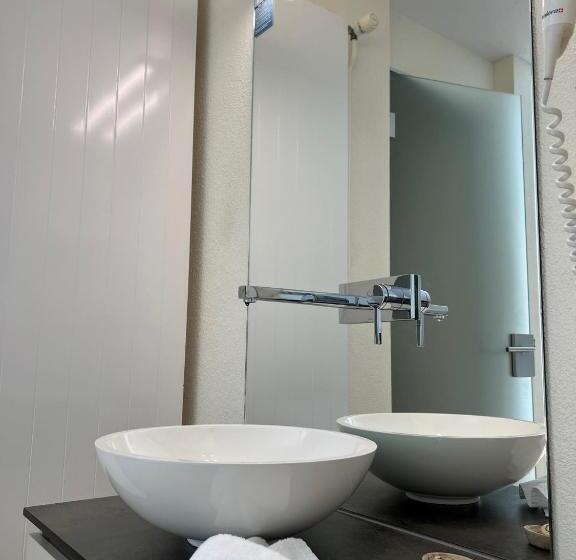 Motel Felmis Self Check In