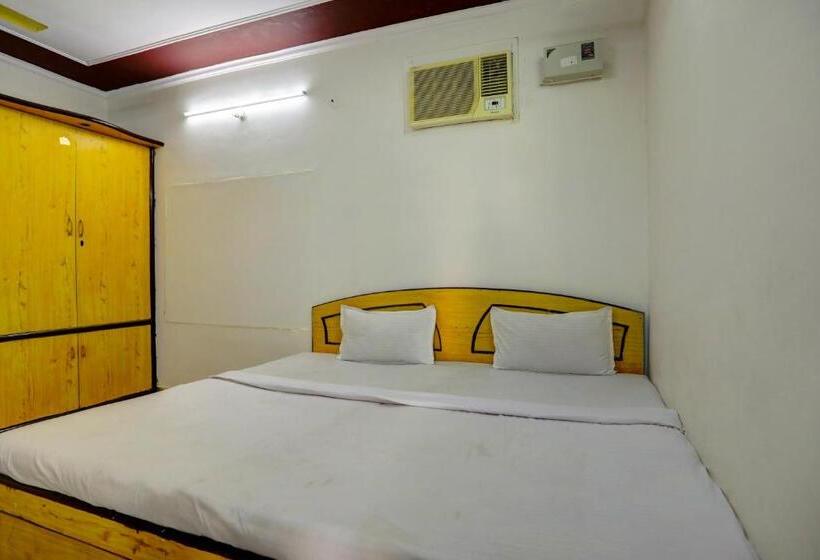 Oyo Bluebird Inn Hotel And Guest House